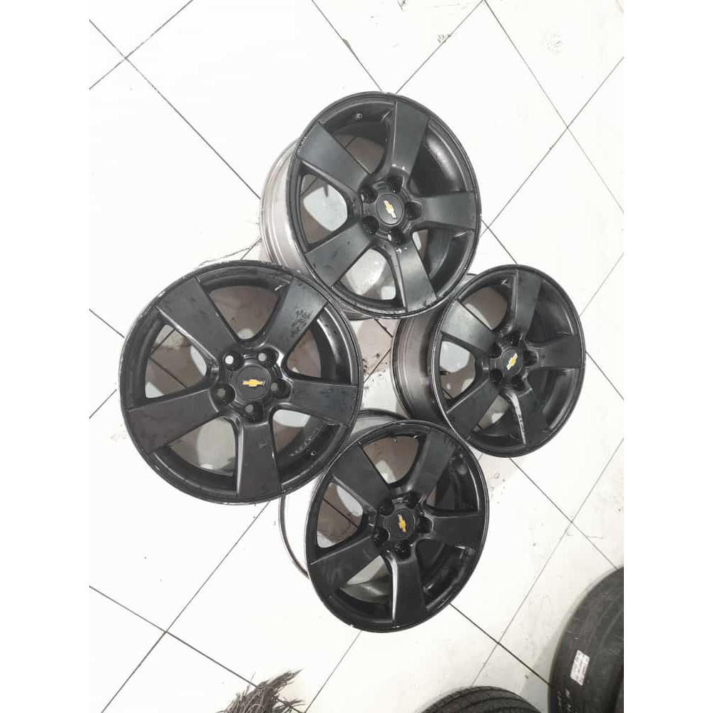VELG MOBIL BEKAS STANDAR CHEVROLET R16X6,5 5X105 ET39 BLACK