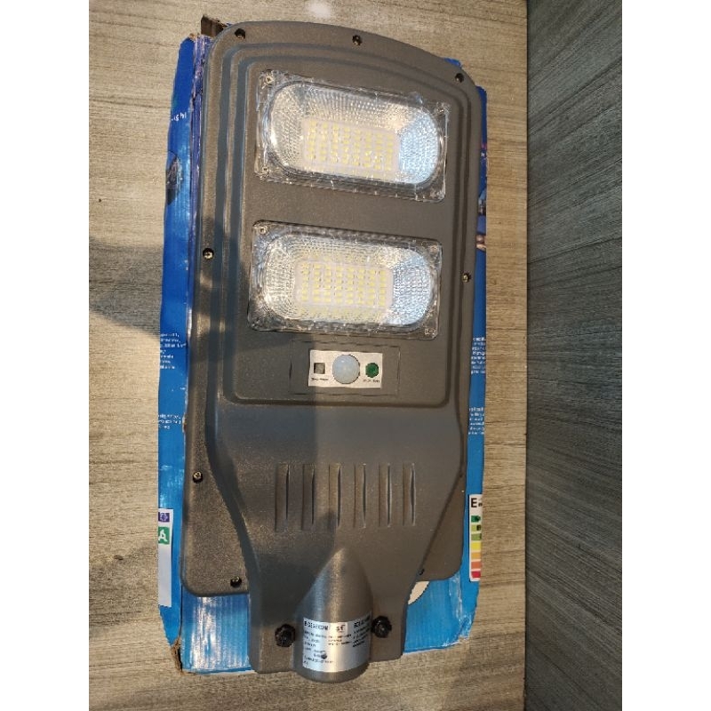 LAMPU JALAN SOLAR CELL BOSSECOM 60 WATT