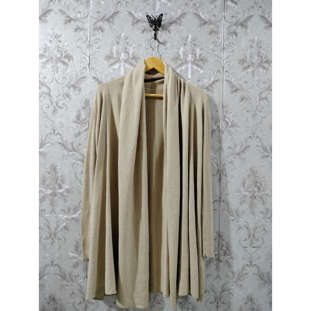 PRELOVED Outer Cardigan Rajut Panjang Tebal
