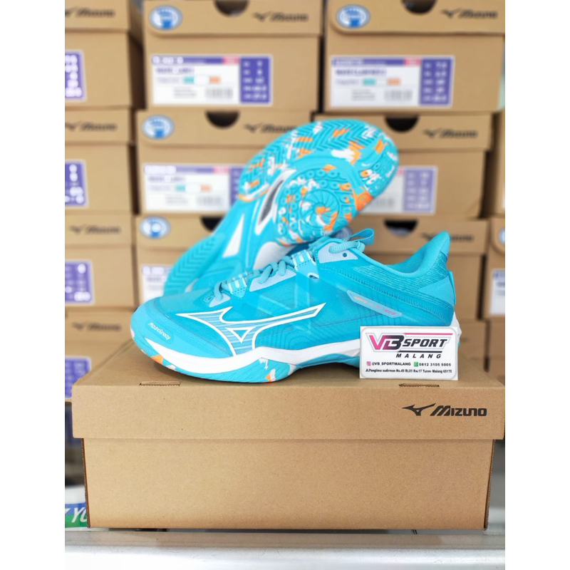 SEPATU MIZUNO WAVE CLAW NEO 2