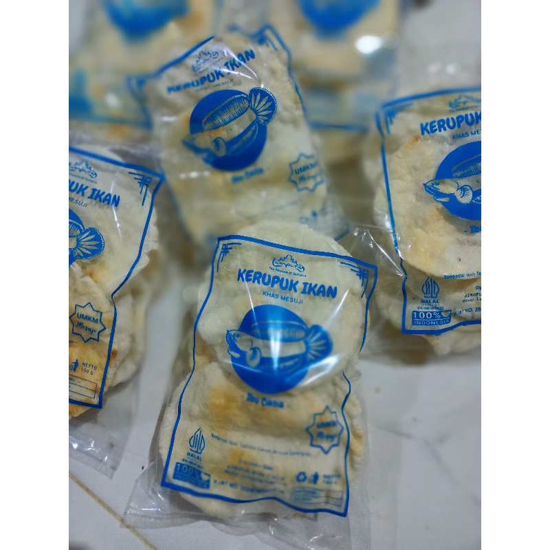 

Kerupuk kemplang ikan nyek ciklia