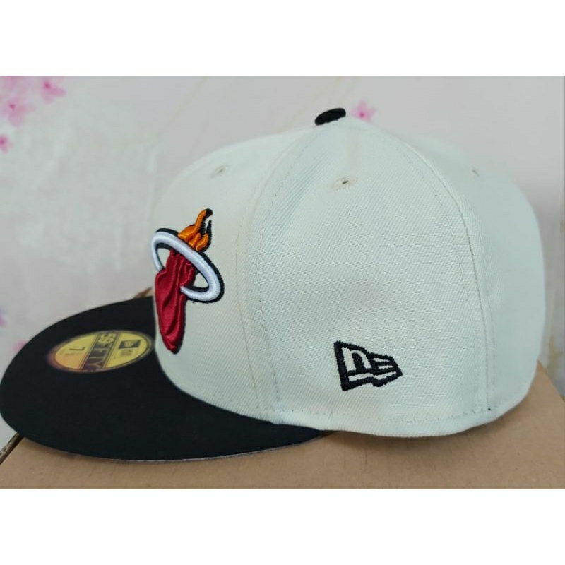 Topi New era NBA miami head baru