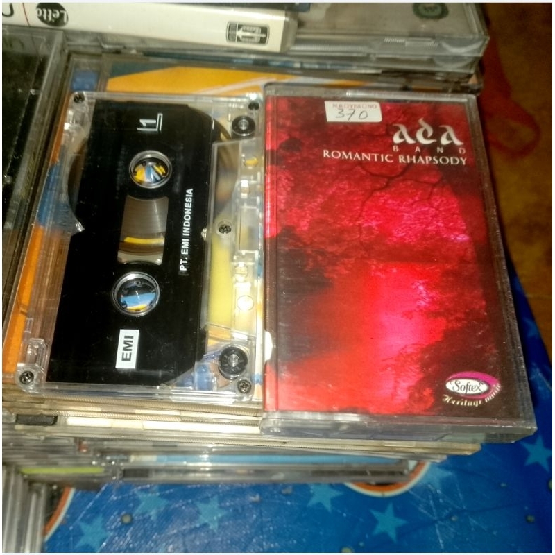 kaset pita:Ada Band- Romantic Rhapsody
