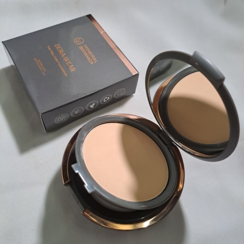 Mineral Botanica Dura Wear TWC Bedak Padat