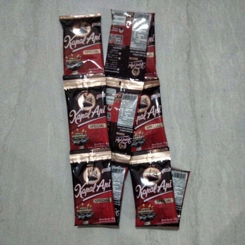 

Kopi Kapal Api SP Merah 6 gr