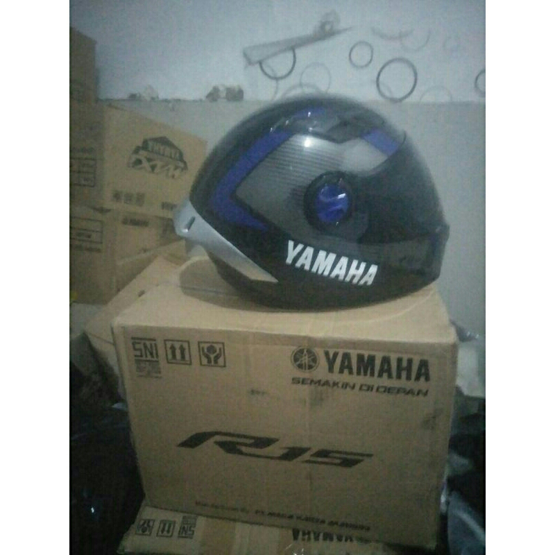 helm yamaha R15