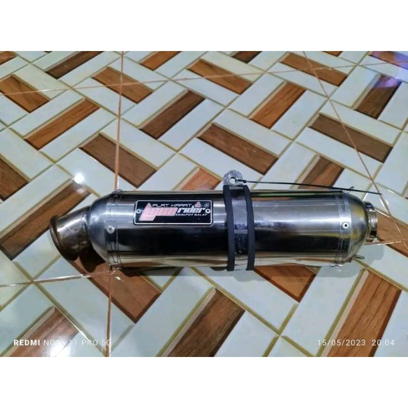 Lone rider Cleo second