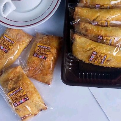 

Pisangdang Pastry Enaak