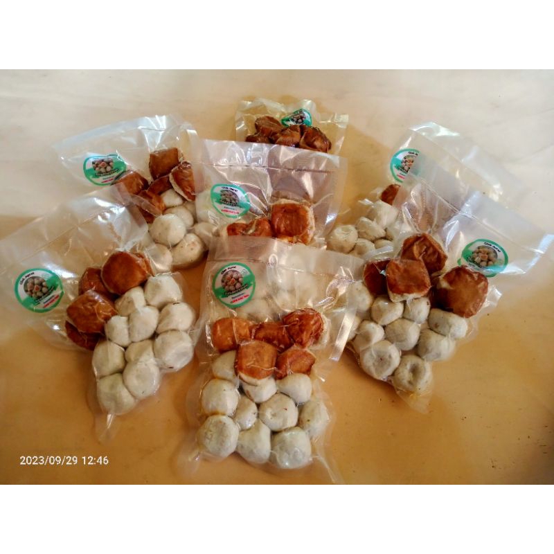 

cilok jepret 1 pak isi 15biji