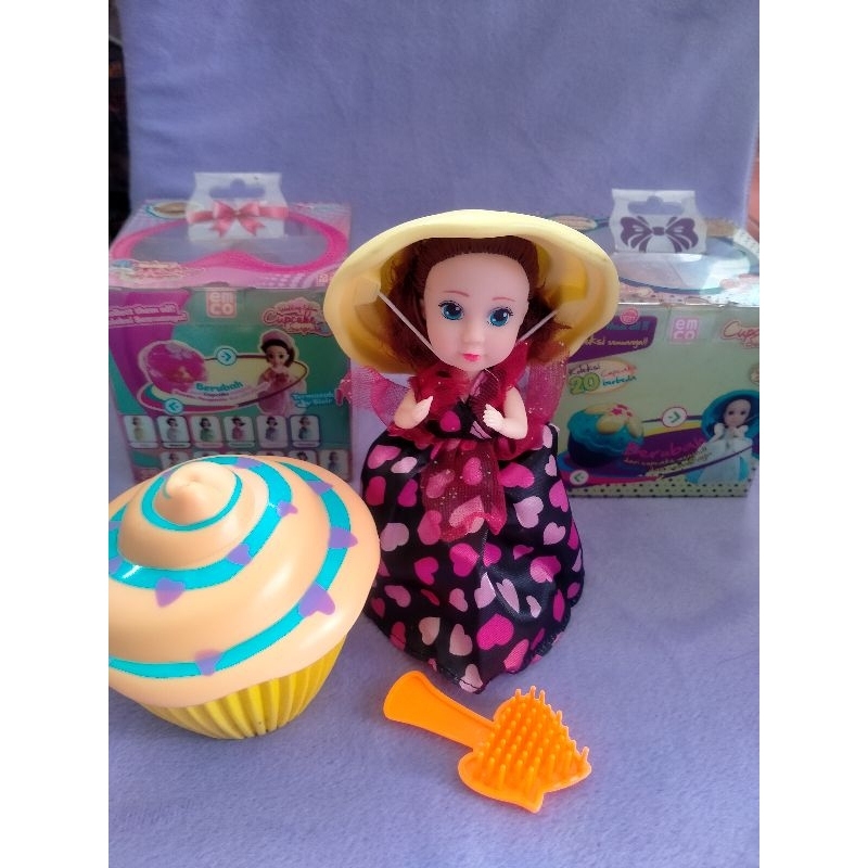 Surprise Cupcake Boneka Doll Princess Sisir Emco Aroma dan  Mini Cupcake Surprise isi 3