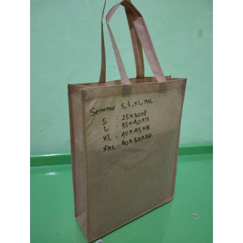 

GOODIEBAG JAHIT TAS SEMINAR 30x40x10