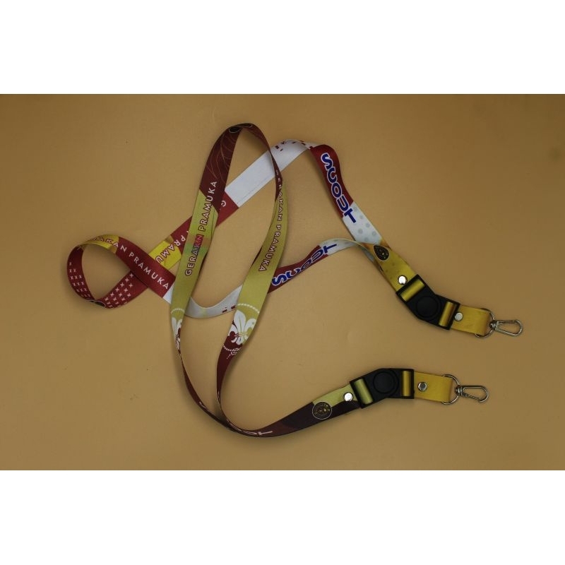 

Lanyard desain custom