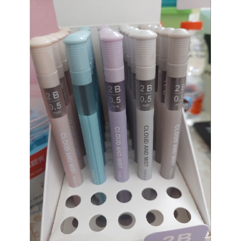 

ISI PENSIL MEKANIK SIZE 0.5MM M&G