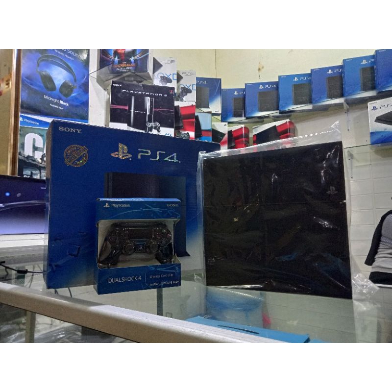 PS4 FAT SERI 11 BONUS GAME + CD GOD OF WAR 4