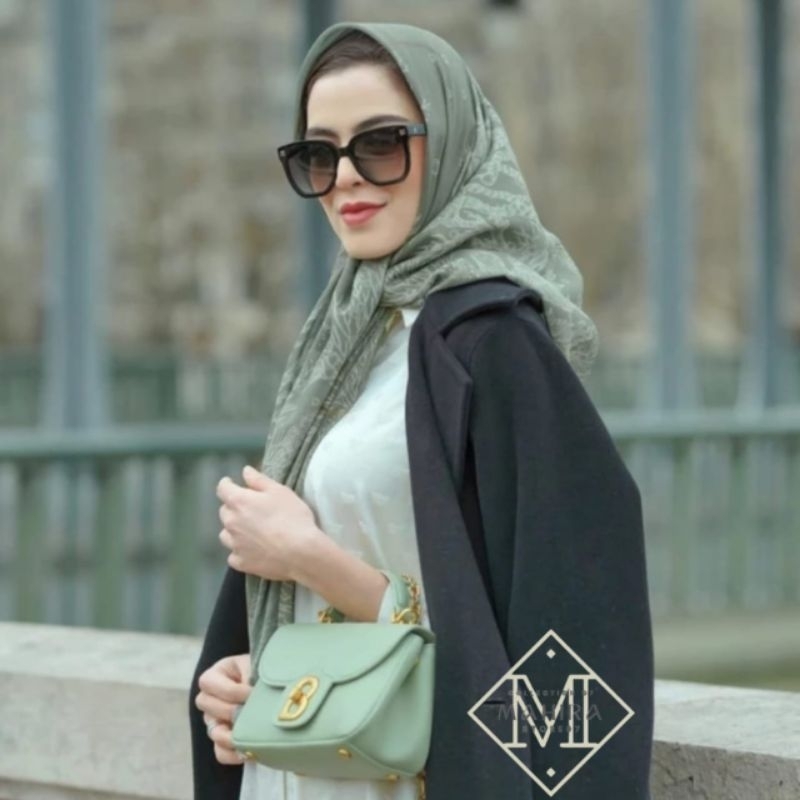 JILBAB SEGIEMPAT MOTIF BUTTON kw