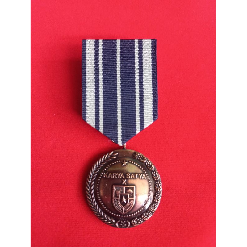 Medali Karya Satya 10 tahun
