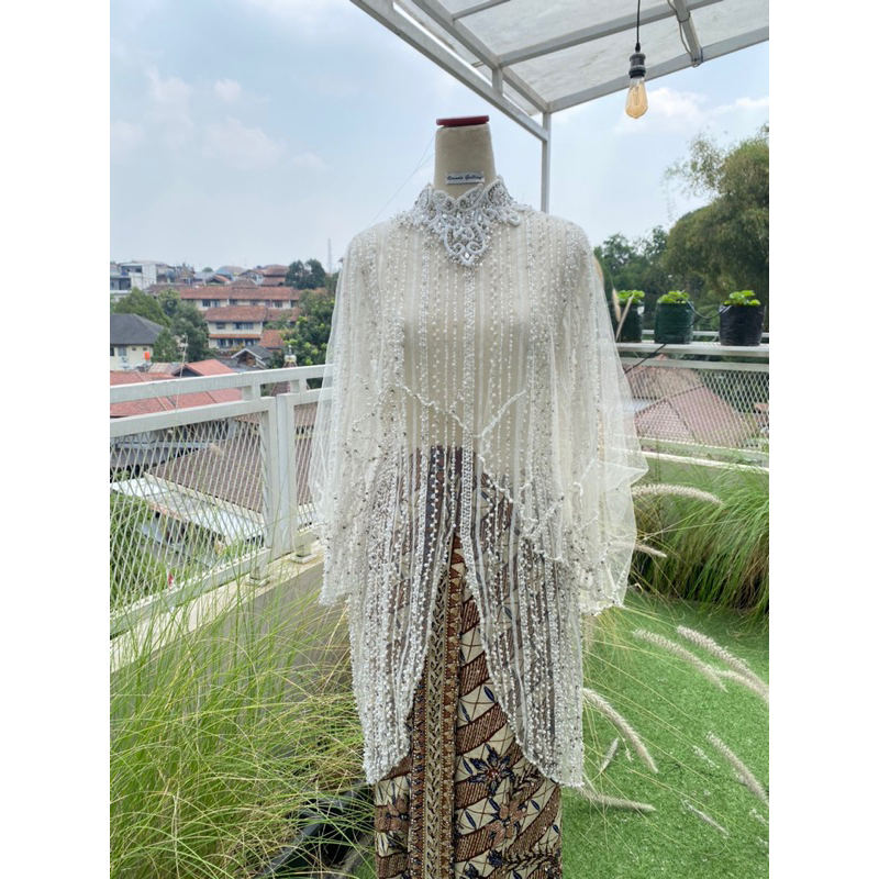 KEBAYA AKAD PENGANTIN PRELOVED BY AYUNG BERINDA