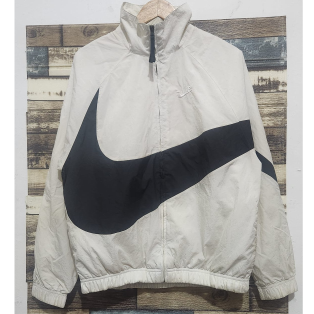 Nike Big Swoosh Jacket White Black Tag Original ( Size M-L )