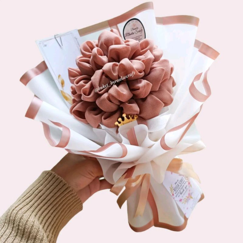 

BUKET HIJAB / BUKET WISUDA / KADO / HADIAH MURAH UNIK
