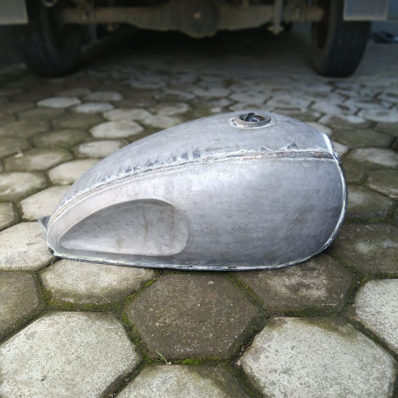 Tangki British BSA klasik custom