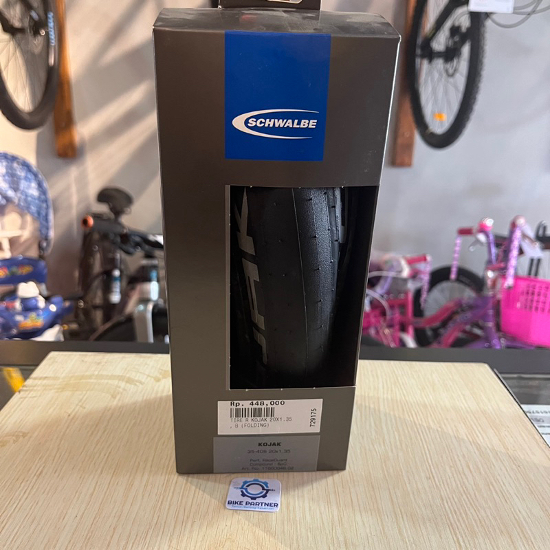 Ban Luar schwalbe kojak 20 x 1.35 Hitam