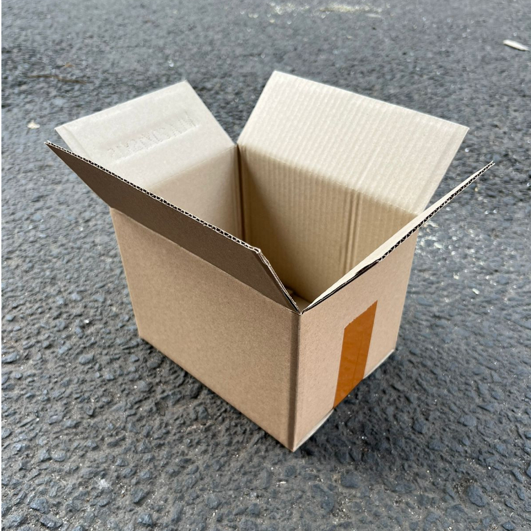 

Kardus 20x15x15 Cm