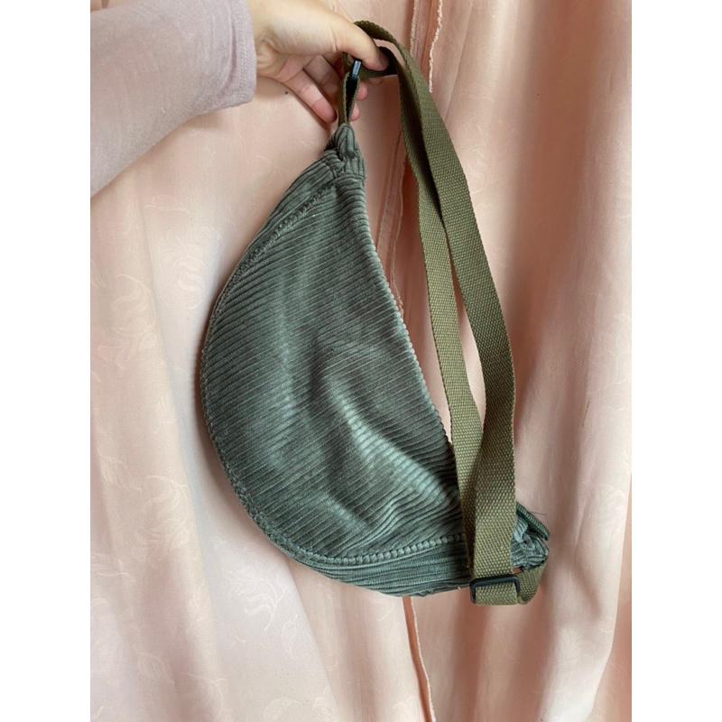 Tas Slingbag terbaru Corduroy