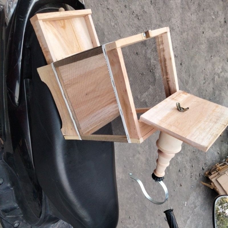 kandang/sangkar jangkrik dan ulat