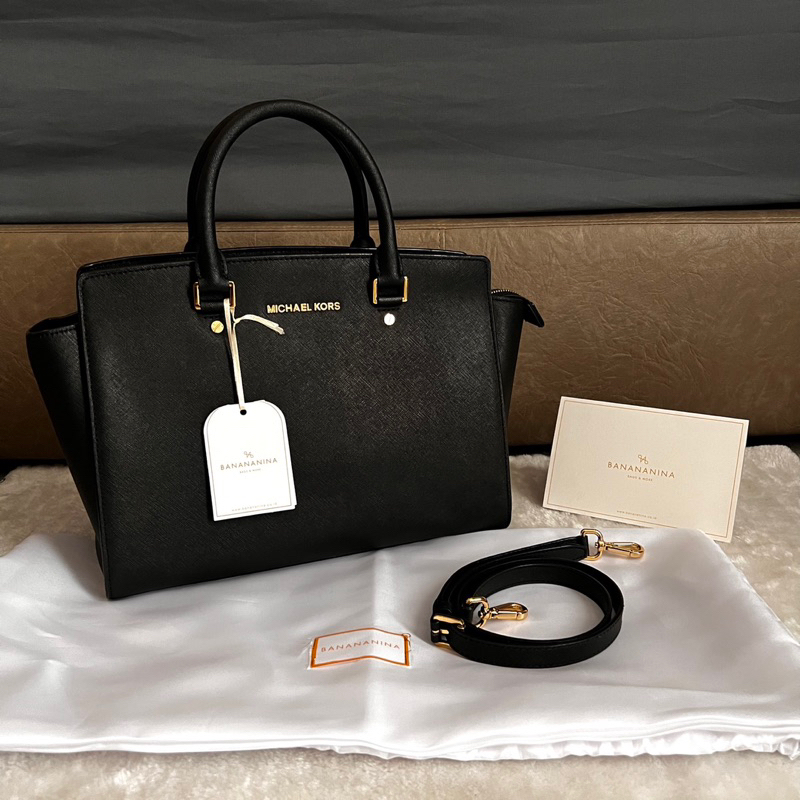 Tas Michael Kors MK Selma Saffiano Large Top Zip in Black