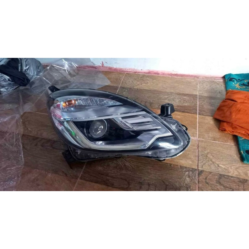 Headlamp Lampu Depan Mobilio Brio RS