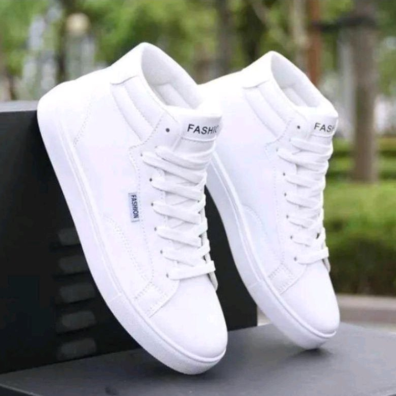 Sepatu pria Boot Fashion Sport Putih polos Murah COD/Sepatu boot pria Sepatu fashion pria boot trend