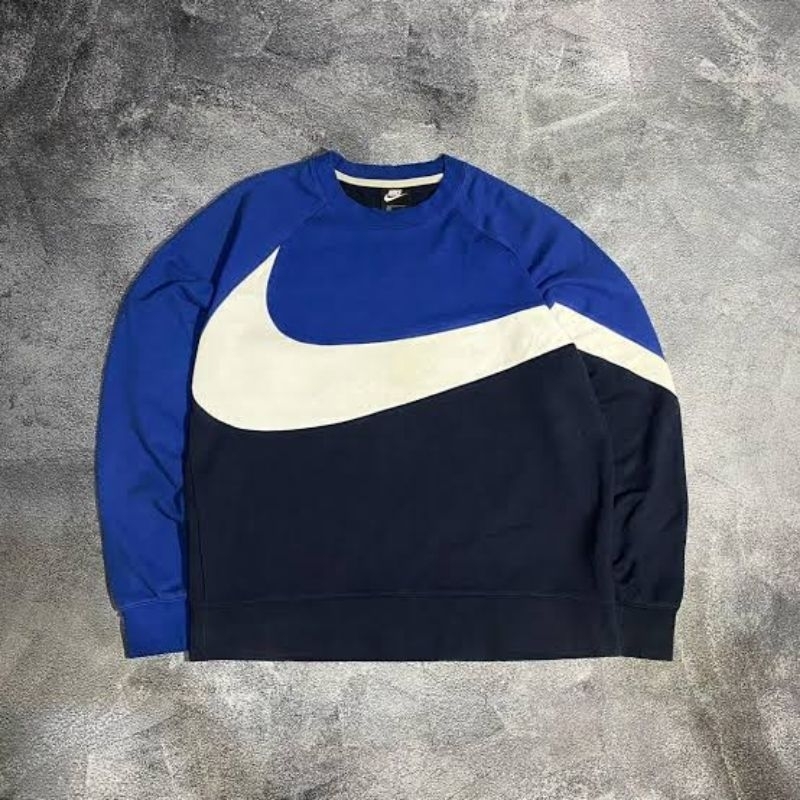 CN Nike Big Swoosh