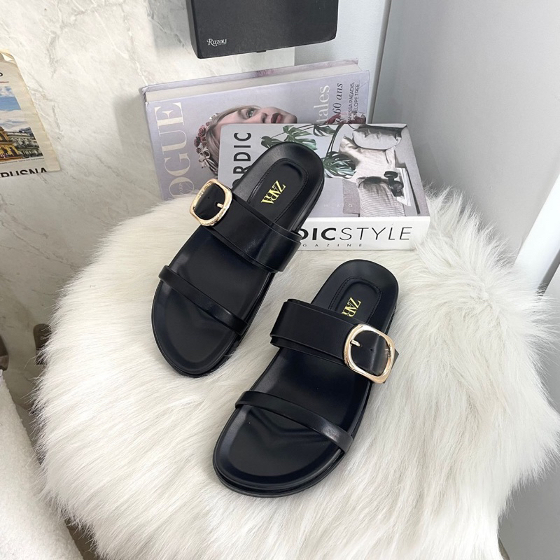 ZR Buckled Flat Sandals
