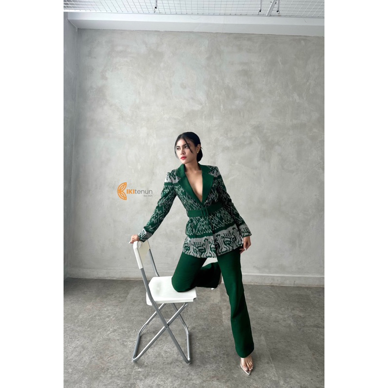 IKI TENUN  /NARA BLAZER TENUN