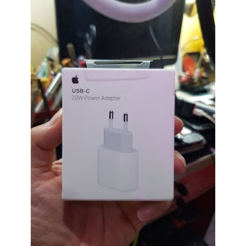 batok charger casan type c