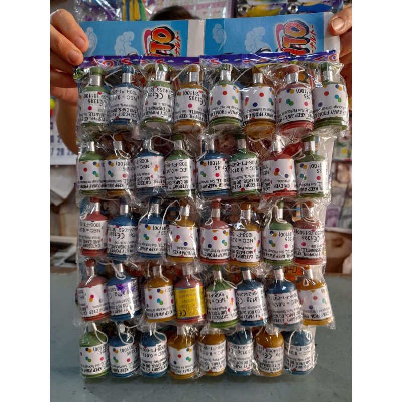 

Botol Party isi 40 Pcs (Ditarik Talinya Keluar Surprise)
