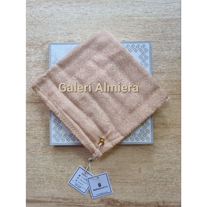 Buttonscarves Tapiss Embossed 2.0 Bisque