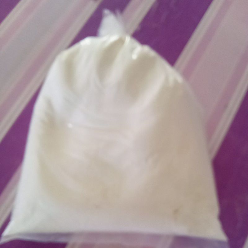 

tepung terigu 1 kg