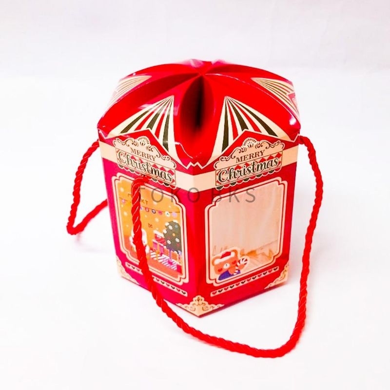 

BOX CHRISTMAS TOPLES UK 14*14 DENGAN TALI