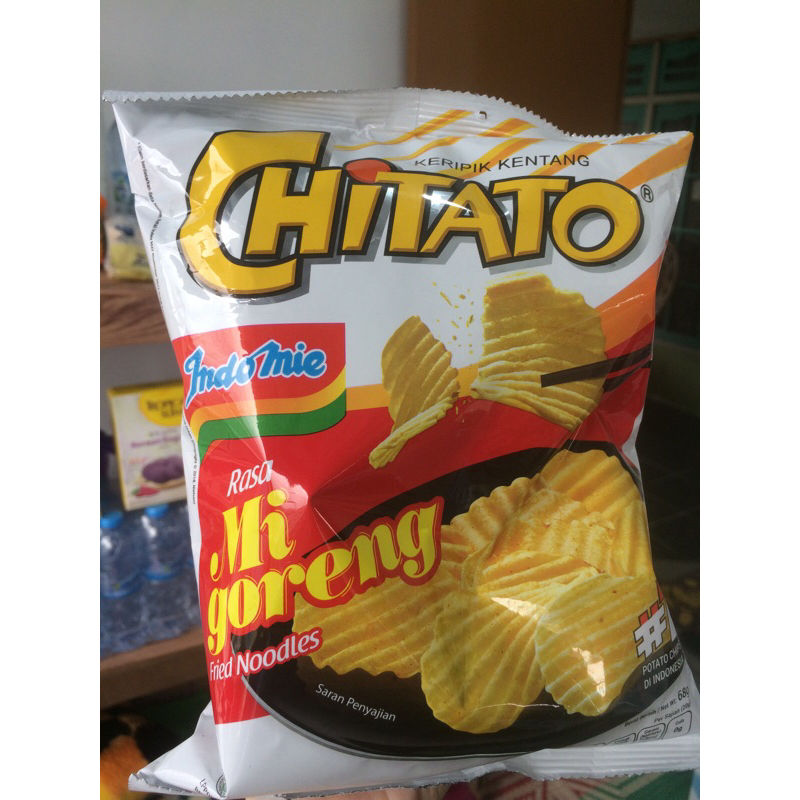 

chitato rasa indomie goreng . potato chips/keripik kentang