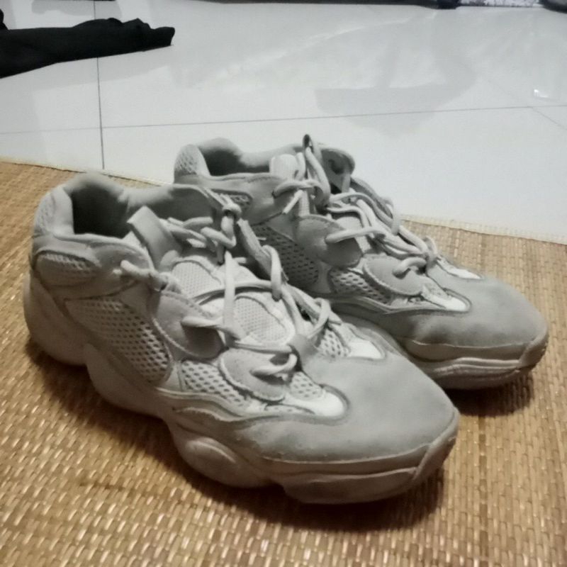Yeezy Boost 500