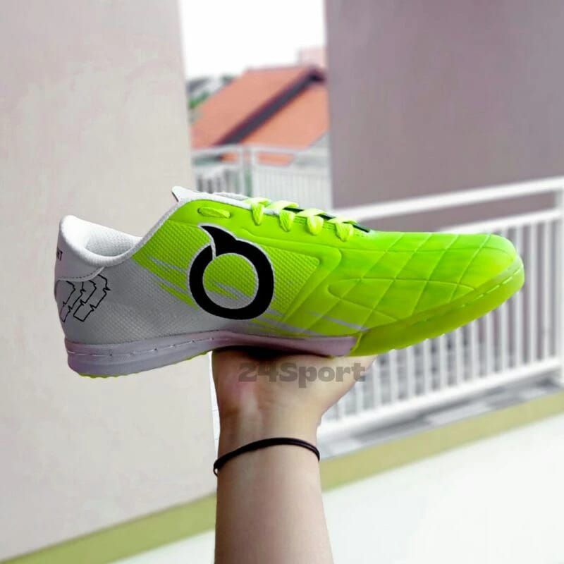 sepatu futsal ortuseight terbaru , sepatu futsal ortuseight murah , sepatu futsal ortuseight origina
