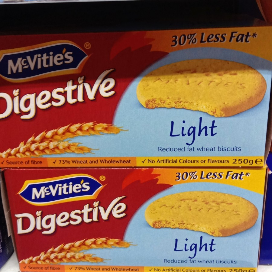 

mcvities digestive wheat biscuit 30% less fat/biskuit gandum 250 gr