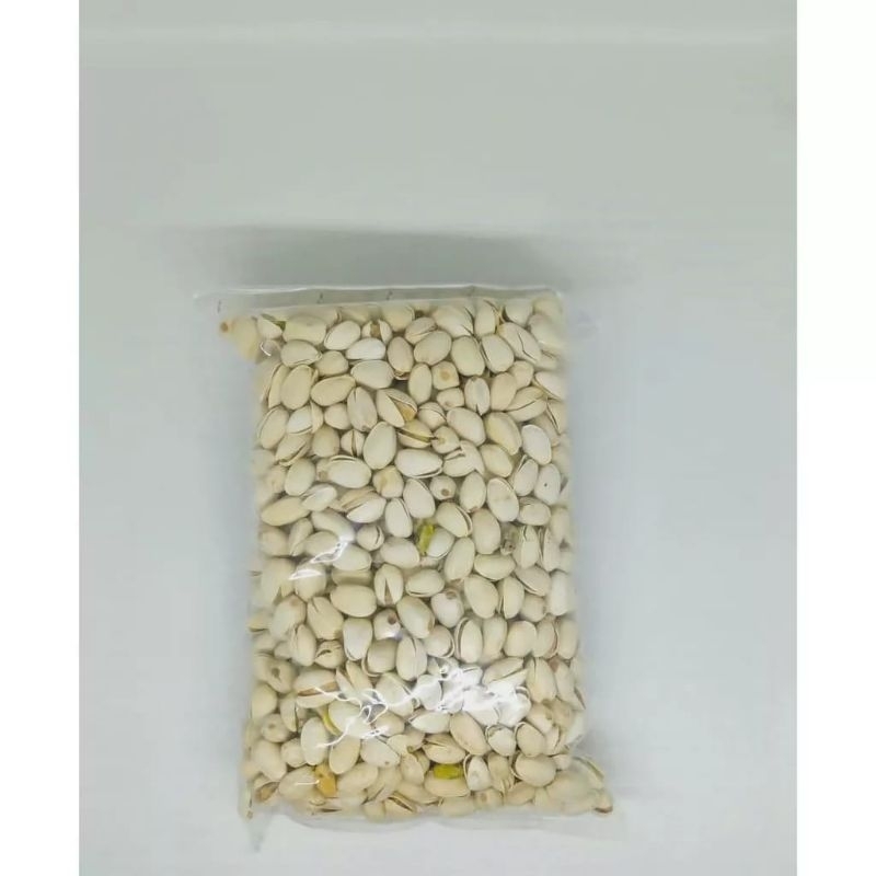 

Kacang Pistachio Panggang 500 gram / Kacang Fustuk Roasted Salted Gurih Renyah