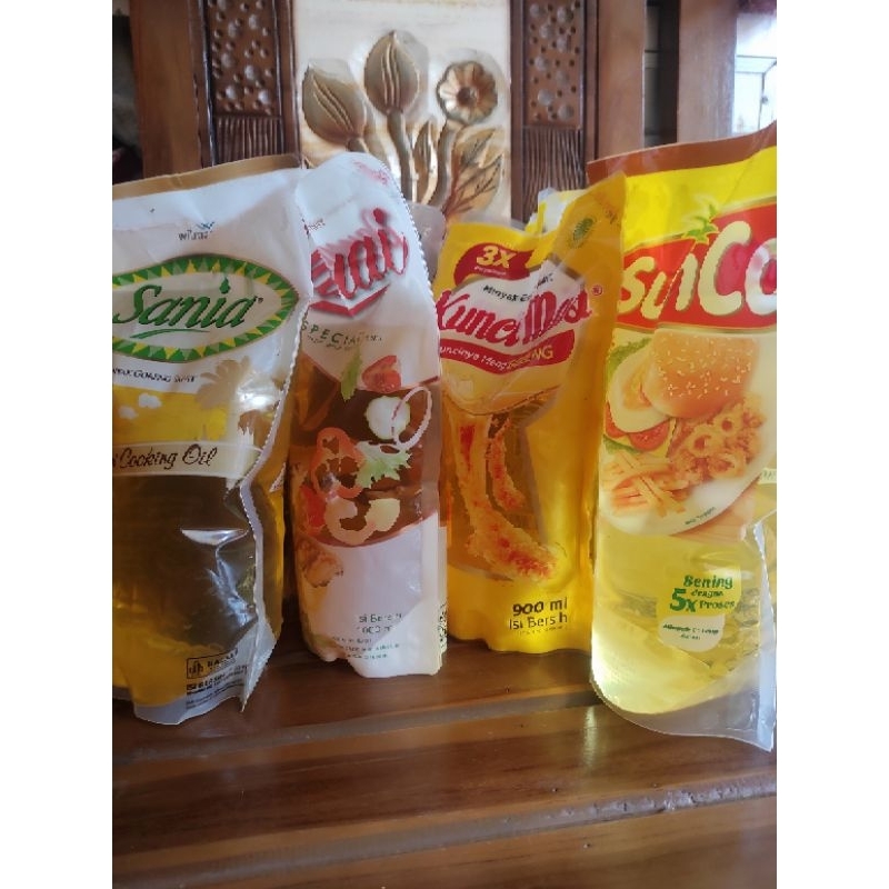 

Minyak Goreng refil 1 liter