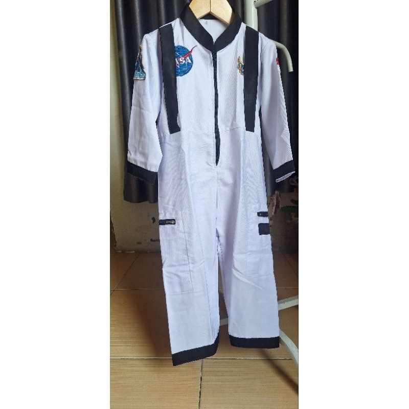 Preloved kostum ASTRONUT anak