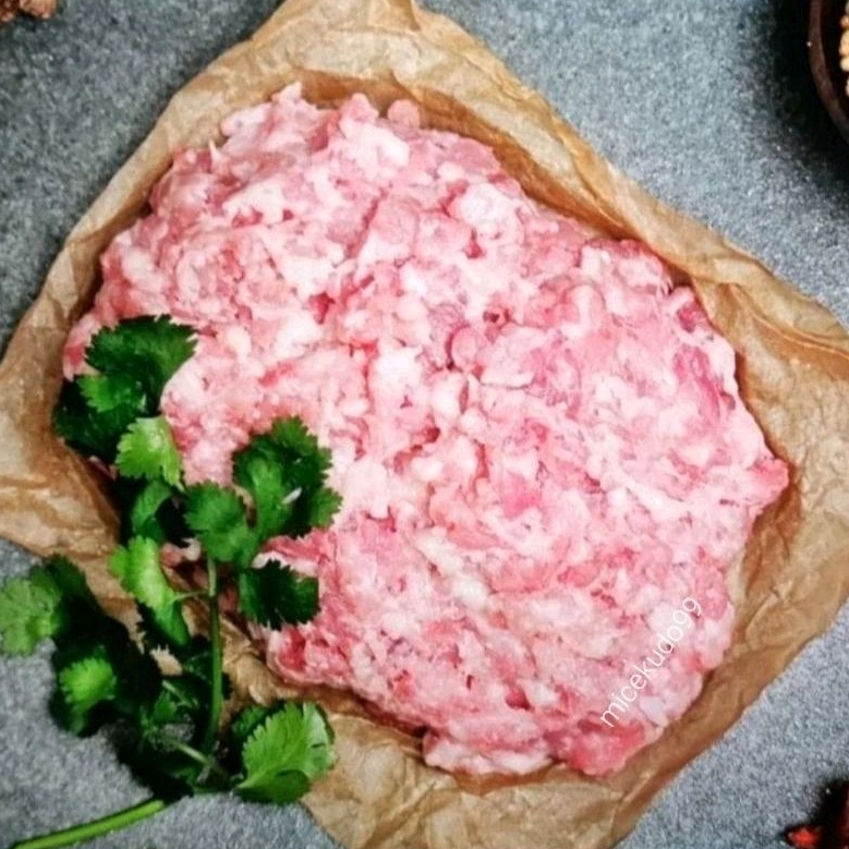 

SAMCAN GILING SEGAR DAGING BABI SAMSAM MINCED PORK BELLY GROUND FRESH SAMCHAN