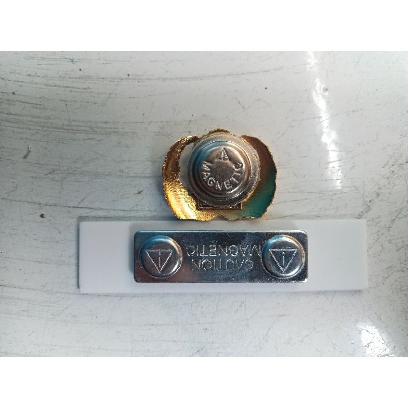 

RB PAKET HEMAT PNS ASN PIN KORPRI NAME TAG MAGNET
