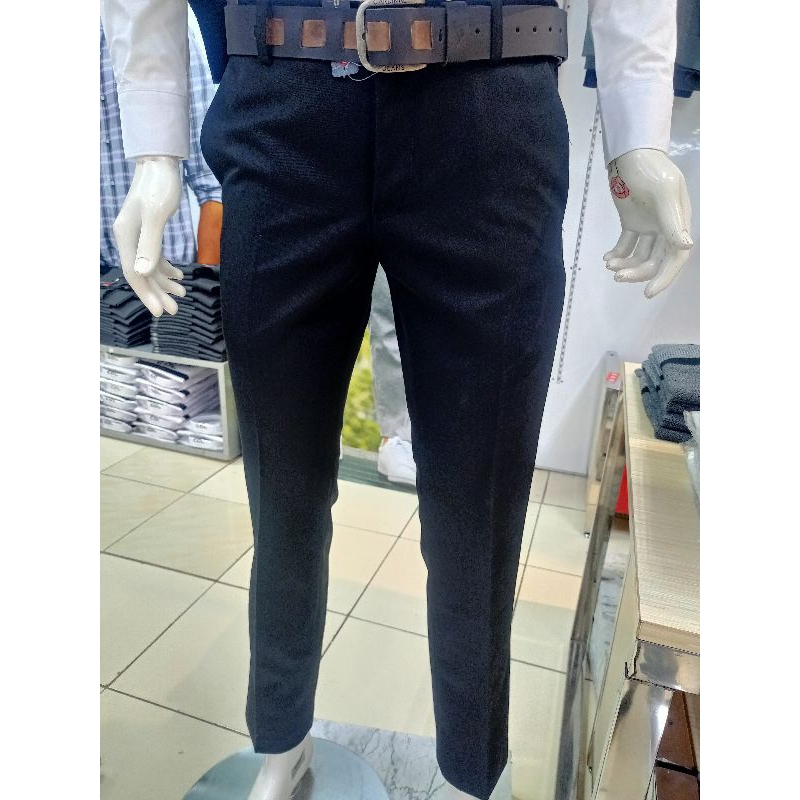 Celana formal Cardinal