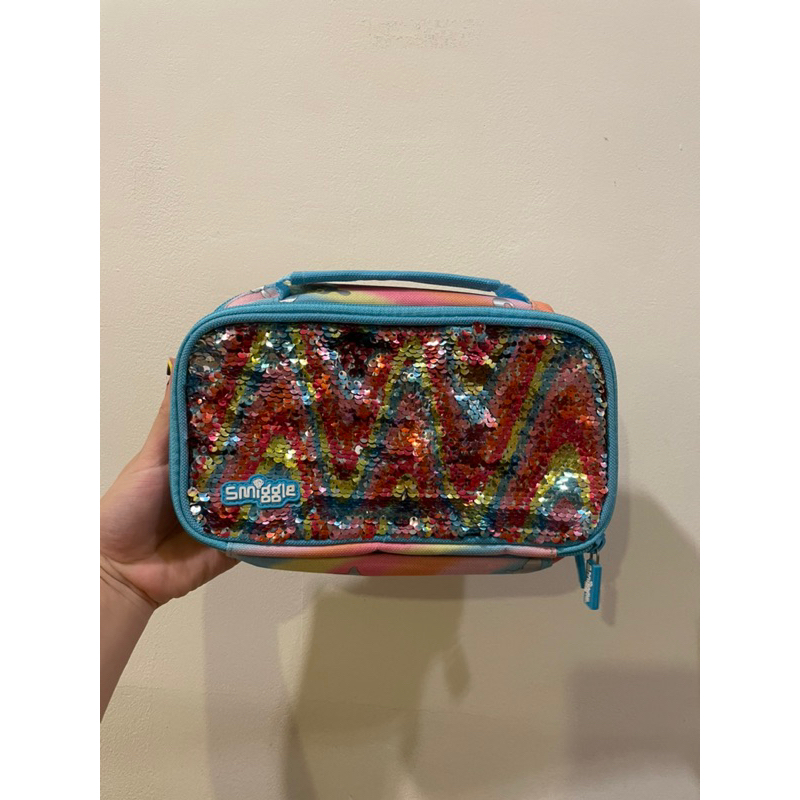 

Preloved Smiggle Kotak Pensil